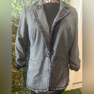 Gray Houndstooth Single-Button Blazer p77